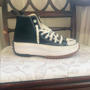 Converse Run Star Hike